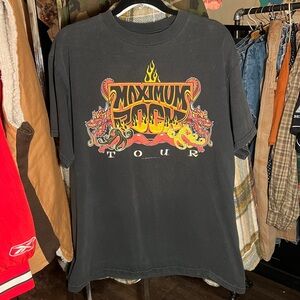 vintage mötley crüe tour tee